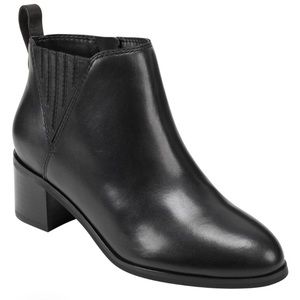 Easy Spirit scuff heeled leather ankle boots